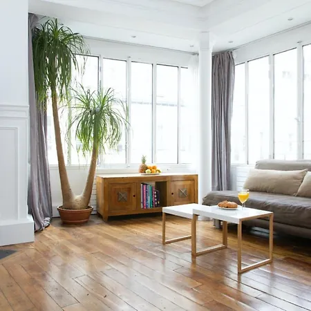 Rue Saint Honore - Louvre Apartment Paris