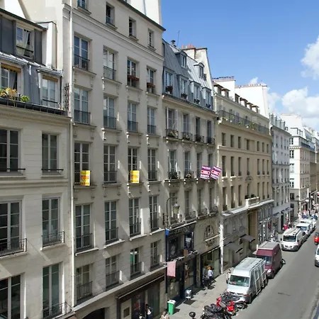 Rue Saint Honore - Louvre Apartment